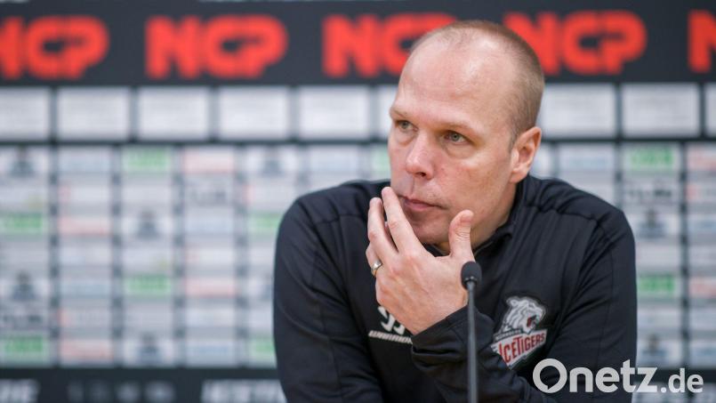 Stefan Ustorf: „Die Ice Tigers sind auf einem sehr guten Weg.“ Bild: Daniel Karmann/dpa