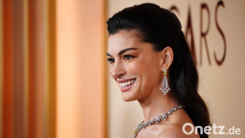 Anne Hathaway: NBA-Titel der Knicks über Oscar. (Archivbild) Bild: Jordan Strauss/Invision/dpa
