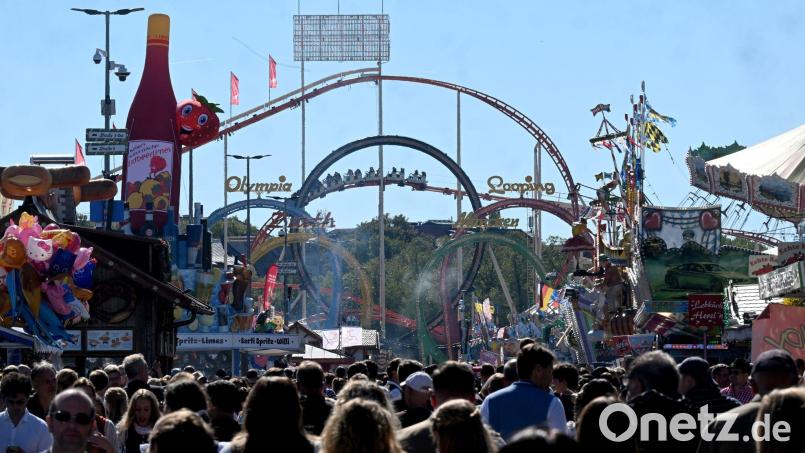 Dank fast immer guten Wetters ist die Wiesn dieses Jahr ausgesprochen gut besucht. (Archivbild) Bild: Felix Hörhager/dpa