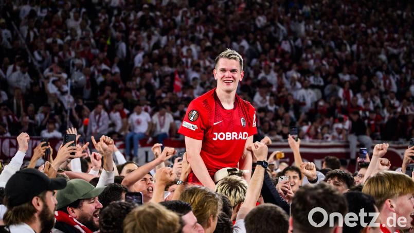 Matthias Ginter hat seinen Vertrag in Freiburg verlängert. (Archivbild) Bild: Tom Weller/dpa