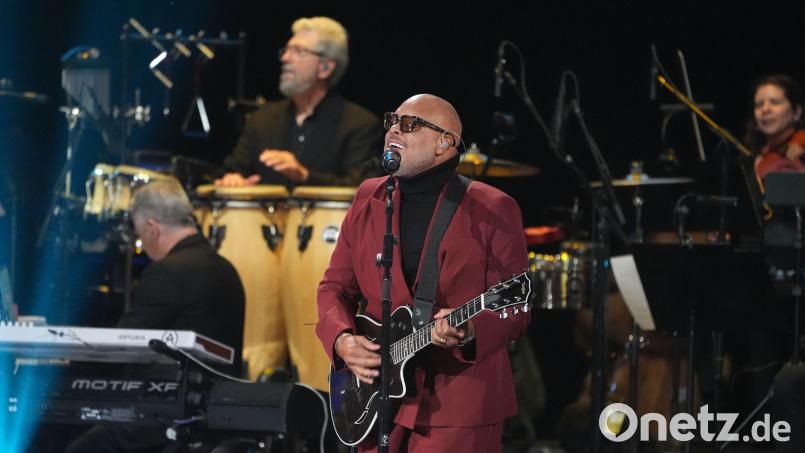 Weil es bei früheren Auftritten Solidaritätsbekundungen für Israel gab, darf der US-Gospelmusiker Israel Houghton Ende Oktober nicht in Indonesien auftreten. (Archivbild) Bild: Chris Pizzello/Invision/dpa