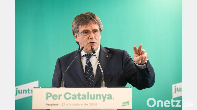 Der Haftbefehl gegen den katalanischen Separatistenführer Carles Puigdemont ist aufgehoben worden. Der 63-Jährige kann damit nach fast neun Jahren im Exil in die Heimat zurückkehren. (Archivbild) Bild: Glòria Sánchez/EUROPA PRESS/dpa