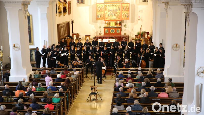 Cantabile Regensburg bei einem früheren Auftritt. Bild: Ulla Britta Baumer