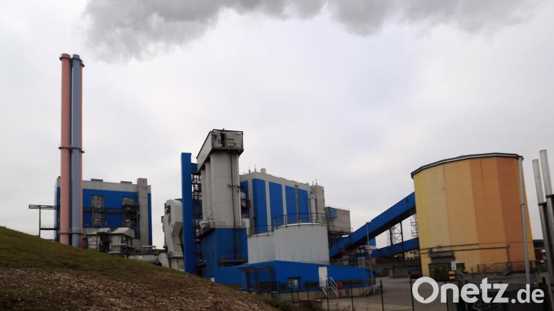 Das Müllkraftwerk in Schwandorf verbrennt auch Müll aus dem Landkreis Amberg-Sulzbach. Das "Entsorgungsentgelt" wird teurer. Bild: Hösamer
