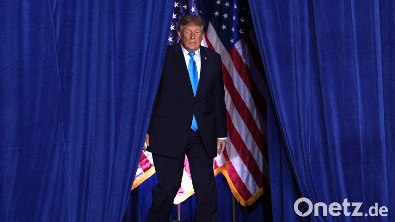 Die Klage richtet sich gegen Trump und seine Regierung - der Vorwurf: Finanzierung von Wahlwerbung mit Steuergeldern. (Archivbild) Bild: Alex Brandon/AP/dpa