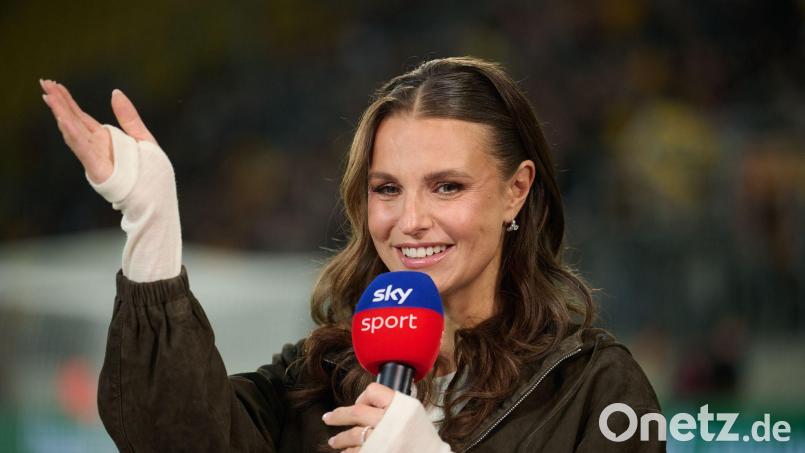 Die Sportmoderatorin Laura Wontorra hat ihre Babyvorfreude mit ihren Followern geteilt. (Archivbild) Bild: Robert Michael/dpa