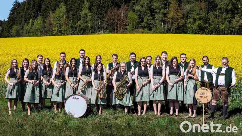 Die Blaskapelle Teunz lädt für 10. Oktober zur "Muse im Stodl" ein. Mit dabei sind "Die 3 Z's" und die "Oberpfälzer Stodlmuse". Bild: Günter Uschold