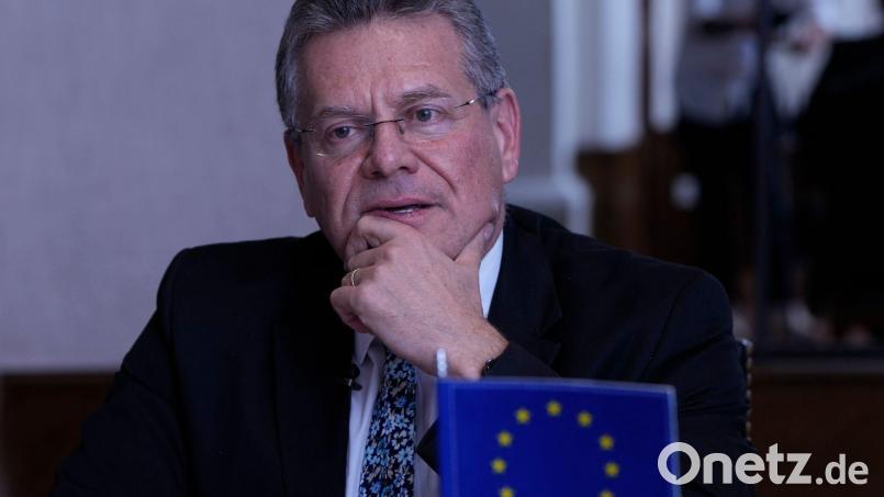 EU-Kommissar für Handel Maros Sefcovic möchte sich in Peking für ausgeglicheneren Handel einsetzen. (Archivbild) Bild: Jorge Saenz/AP/dpa