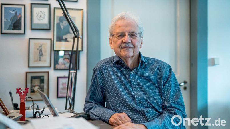 Paul Maar hat für ein geplantes Museum rund 5.000 Gegenstände zur Verfügung gestellt. (Archivbild) Bild: Daniel Vogl/dpa