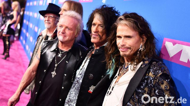 Die Rockband Aerosmith tritt mit zahlreichen Gästen in Los Angeles auf. (Archivbild) Bild: Charles Sykes/Invision/AP/dpa