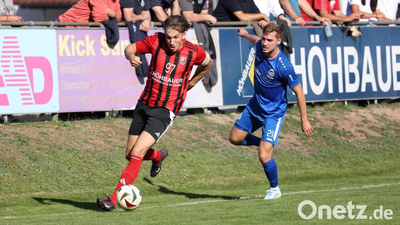 Der SC Luhe-Wildenau (links Nico Argauer) will mit Schwung an die Heimaufgabe gegen den 1. FC Passau herangehen. Bild: Dieter Jäschke