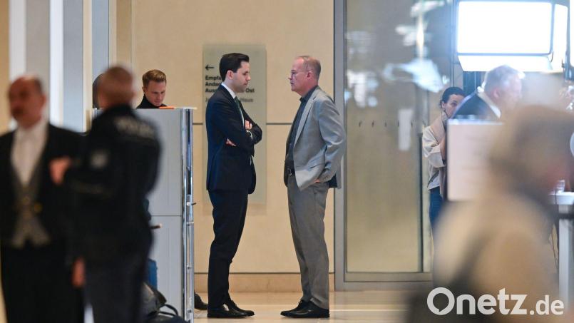 Johannes Winkel und Matthias Miersch sind bei der Rente unterschiedlicher Meinung. (Archivbild) Bild: Sebastian Christoph Gollnow/dpa