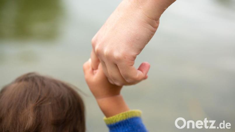 Seit Januar gibt es die Selbsthilfegruppe "Wachstum und Potenzial" in Waldsassen. Bei den Treffen sprechen Angehörige über ihren Alltag mit neurodivergenten Kindern. Bild: Fernando Gutierrez-Juarez/dpa