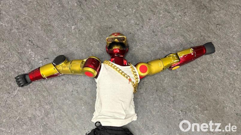 Der beschlagnahmte Roboter. Bild: Polizei Köln/dpa