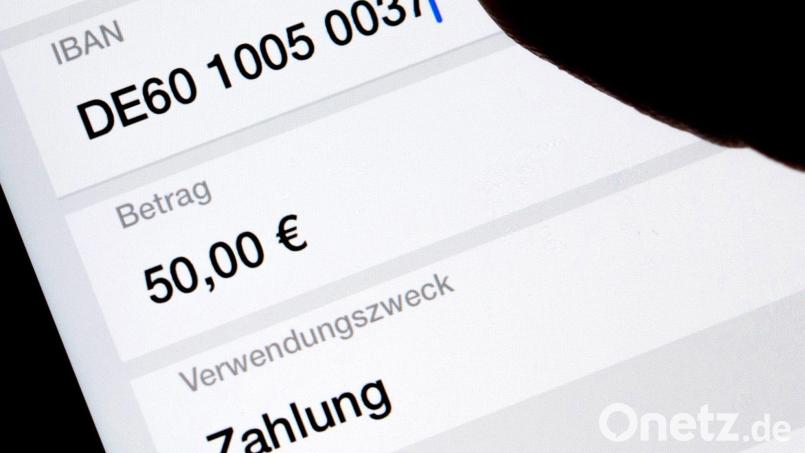 Verbraucherschutz kritisiert zu kleinteilige Überprüfung der Empfängeradresse bei Online-SEPA-Überweisungen. (Symbolbild) Bild: Monika Skolimowska/dpa-Zentralbild/dpa