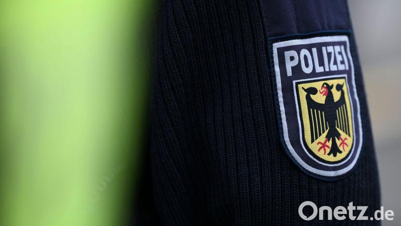 Die Bundespolizei ermittelt wegen Diebstahls. (Symbolbild) Bild: Katharina Kausche/dpa