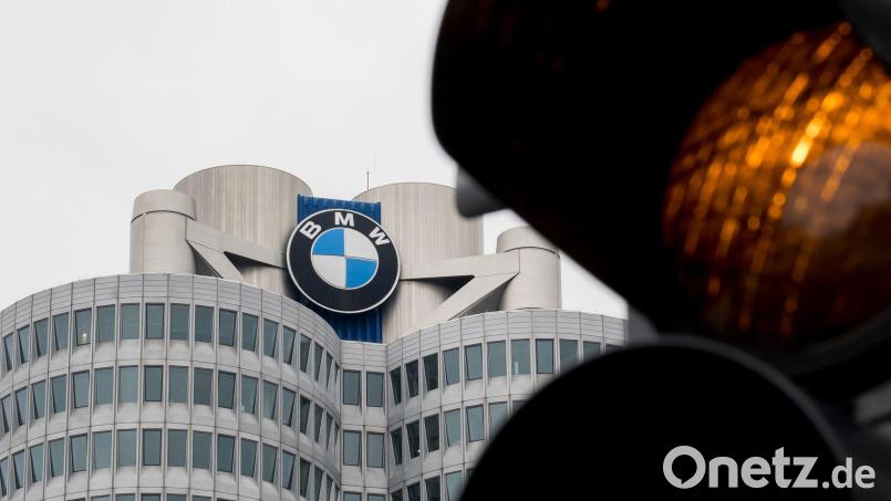 In Europa und den USA hat sich BMW solide geschlagen - in China geht es dagegen drastisch nach unten. (Archivbild) Bild: Tobias Hase/dpa