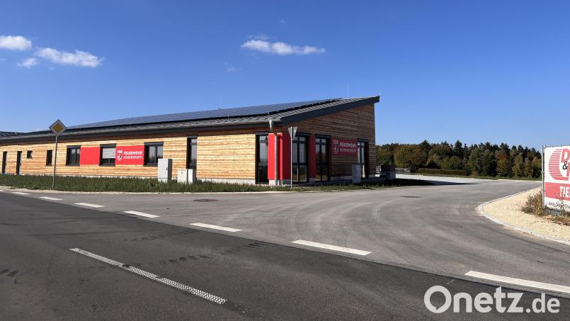 Die Zufahrtsstraße zum neuen Feuerwehrhaus in Ursensollen trägt bald den Namen „Winklgasse“. Bild: Regina Kießling