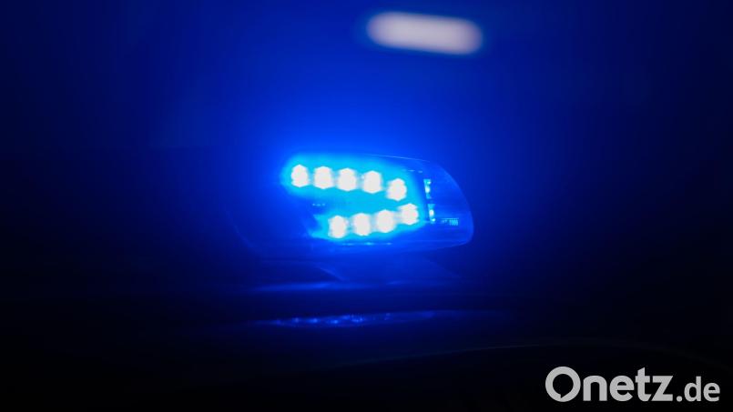 Der Auffahrunfall passierte am Abend, wie die Polizei mitteilte. (Symbolbild) Bild: Robert Michael/dpa