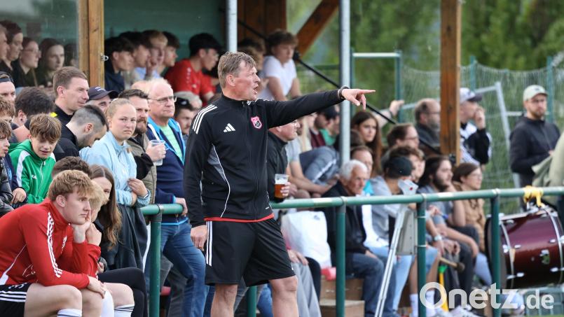 Dieter Scheler, Trainer des SC Luhe-Wildenau II, will sich vor dem Duell mit Schlusslicht VfB Rothenstadt ausschließlich mit seiner Mannschaft befassen. Archivbild: Dieter Jäschke