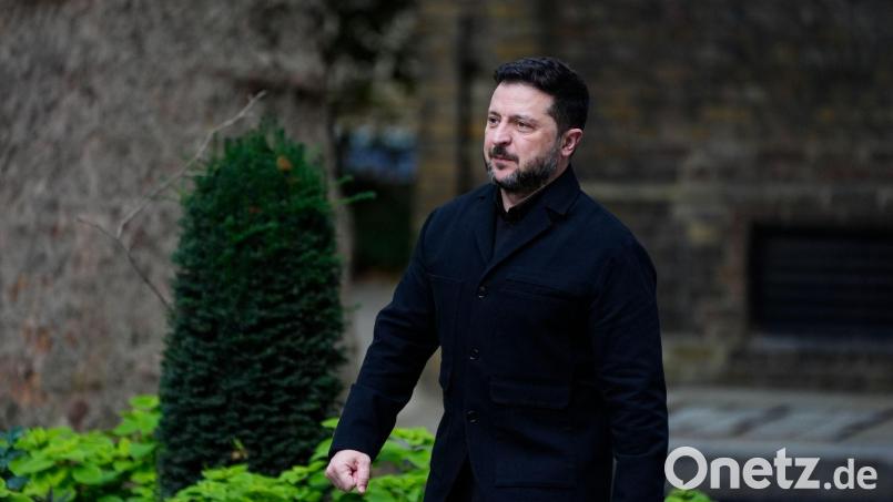 Der ukrainische Präsident Wolodymyr Selenskyj will sich nicht mehr an die von US-Präsident Donald Trump verkündete Waffenruhe für Energieinfrastruktur halten und wieder russische Ölraffinerien angreifen. Bild: Jordan Pettitt/PA Wire/dpa