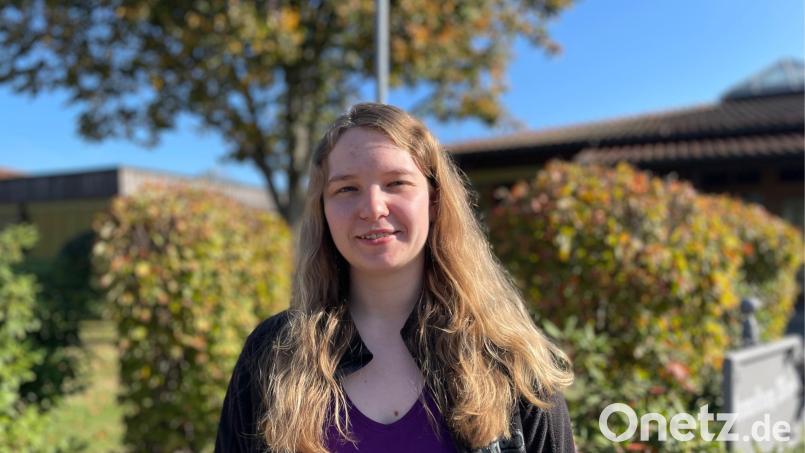 Michelle Thier machte bei Witron ihre Ausbildung zur Elektronikerin für Automatisierungs- und Systemtechnik und legte eine außergewöhnlich gute Abschlussprüfung ab. Bild: Paulina Schmidt