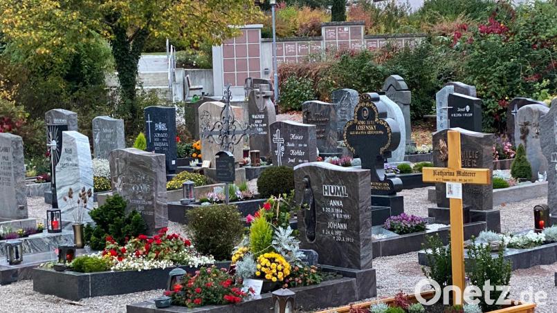 Die Friedhofsgebühren in Schmidgaden und Trisching werden deutlich erhöht. Bild: Claudia Völkl