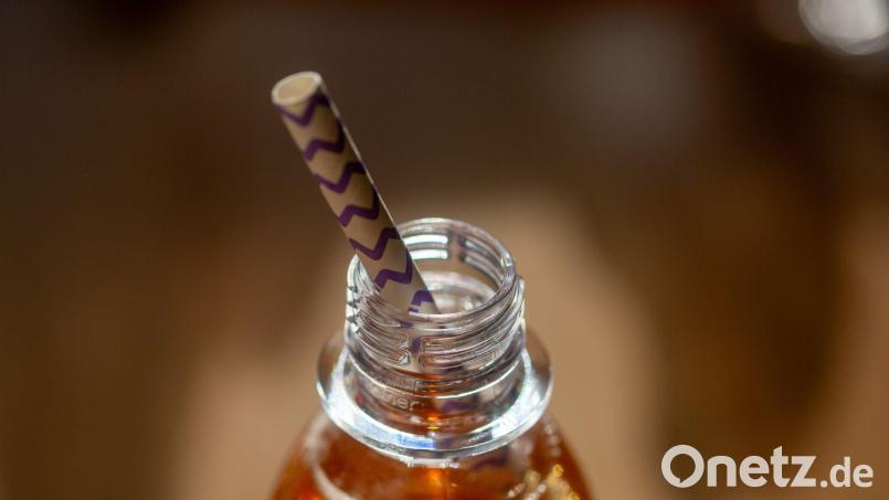Die Koalition will eine Extra-Steuer auf gezuckerte Getränke einführen - bei Details gibt es aber auch nach dem Kabinettsbeschluss offenbar noch Gesprächsbedarf. (Symbolbild) Bild: Fernando Gutierrez-Juarez/dpa