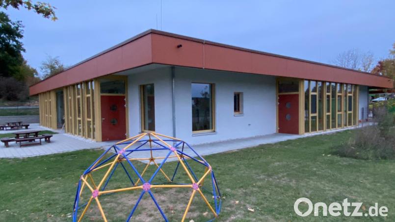 Der Freistaat Bayern überlässt es der Gemeinde, wie sie mit der geänderten Förderkulisse für die Kindergärten "Max" und "Moritz" (Bild) umgeht. Bild: Claudia Völkl