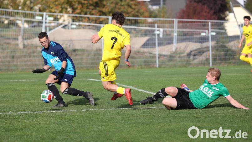 Das Kellerduell in der Kreisklasse Ost zwischen der SpVgg Windischeschenbach und der SG Plößberg/Schönkirch II hatte es in sich. Bild: Jürgen Masching