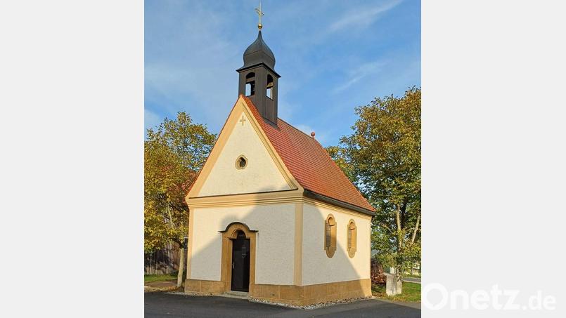 Die Ortschaft Burgstall feiert am 24. Oktober den 100. Weihetag ihrer Dorfkapelle St. Martin. Kriegsheimkehrer hatten das Kirchlein errichtet. Bild: Werner Schulz