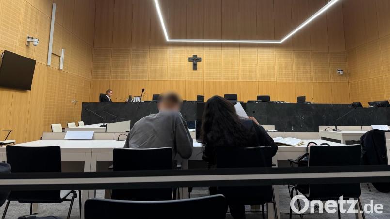 13 Jahre Freiheitsstrafe und Sicherungsverwahrung: So lautet das Urteil gegen den 32-jährigen Hauptangeklagten im Drogenprozess am Landgericht Weiden. Bild: Stefanie Tretter