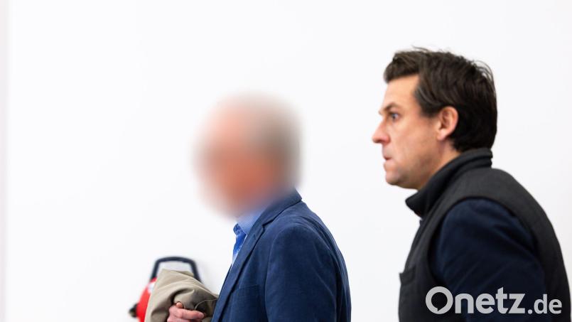 Der frühere Bundestagsabgeordnete Ebbing (links) war im März in Braunschweig verurteilt worden. (Archivbild) Bild: Michael Matthey/dpa