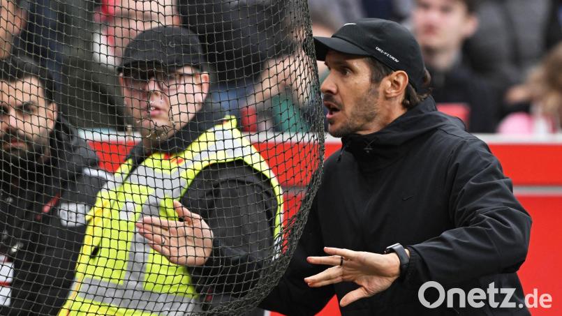 Julian Schuster machte seinem Ärger über den Fan-Protest Luft. Bild: Federico Gambarini/dpa