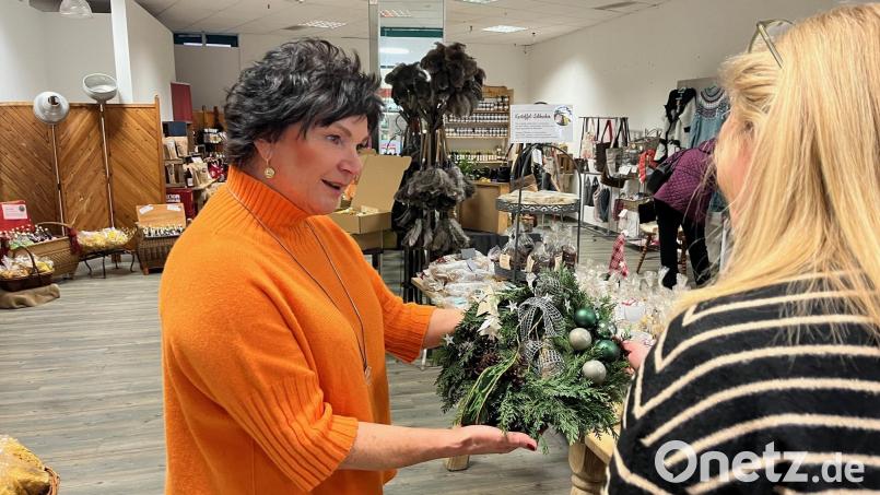 Die Landfrauen des Verbandes für landwirtschaftliche Fachbildung (VLF) Weiden präsentieren ab 18. November wieder ihre Weihnachtsausstellung im City Center. Archivbild: Gabi Schönberger