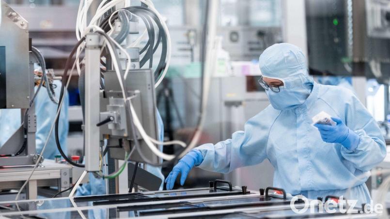 Der Finanzinvestor EGT hat ein Angebot für den Diagnostikkonzern Qiagen vorgelegt (Archivbild) Bild: Fabian Strauch/dpa
