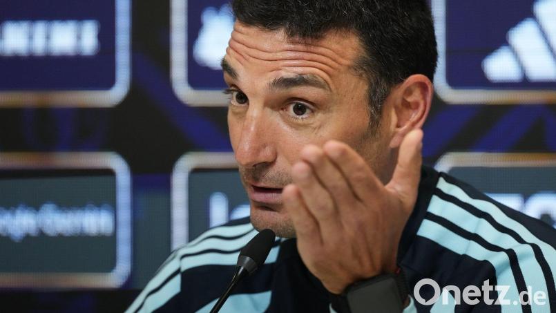 Lionel Scaloni soll sich mit dem Verband über einen neuen Vertrag praktisch einig sein. (Archivbild) Bild: Gustavo Garello/AP/dpa