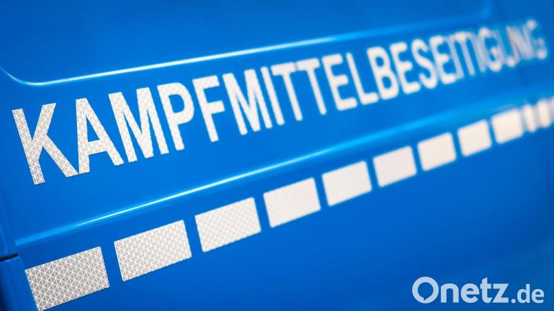 Spezialisten des Kampfmittelbeseitigungsdienstes waren im Einsatz. (Symbolbild) Bild: Moritz Frankenberg/dpa
