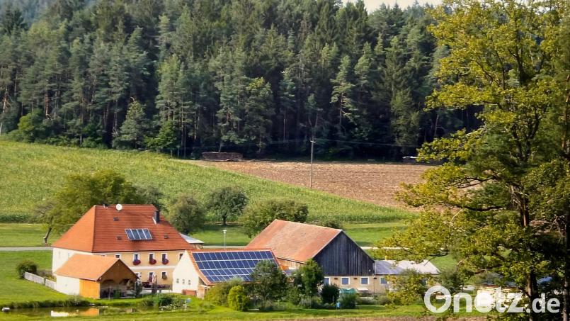 Die stattliche Mühle in Pruihausen mit ihren Nebengebäuden ist seit 400 Jahren in Familienbesitz. Bild: Heidi Kurz
