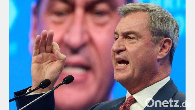 Gegen die AfD müsse sich die CSU „in den demokratischen Nahkampf bewegen“, forderte Söder. Bild: Peter Kneffel/dpa