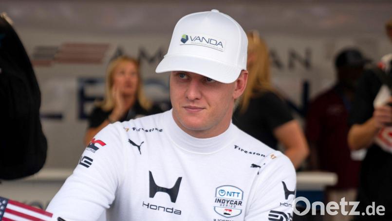 Mick Schumacher wechselt für kommendes Jahr seinen Rennstall. (Archivbild) Bild: Allison Robbert/AP/dpa