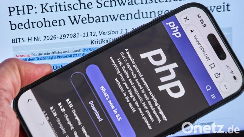 Dank KI können Angreifer eine veröffentlichte Sicherheitslücke heute in Minuten oder Stunden für Attacken nutzen. Die Entwicklung werde noch eine Weile andauern, glaubt ein Experte der Cyberagentur des Bundes. (Symbolbild= Bild: Jens Büttner/dpa