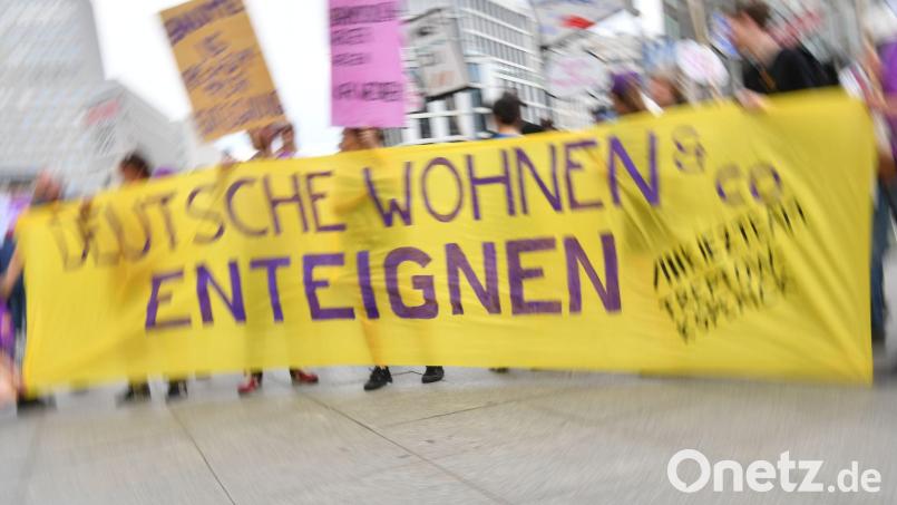 In einem Volksentscheid sprachen sich die Berliner für eine Vergesellschaftung aus. (Archivbild) Bild: Paul Zinken/dpa
