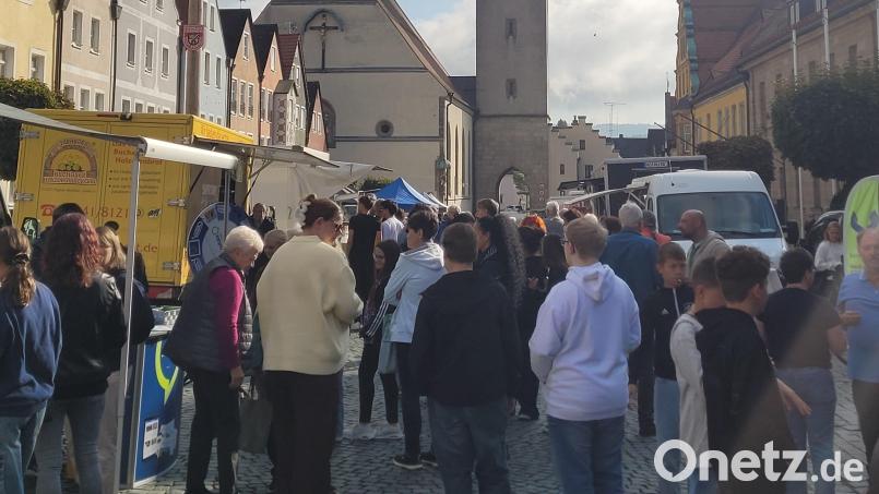 Fieranten und Organisatoren hoffen für den den letzten Wochenmarkt des Jahres am 5. November auf einen ähnlich großen Andrang wie beim Termin im September (Bild). Bild: Romina Passon-Pühl