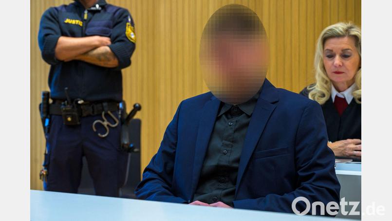 Der Angeklagte soll rund einen Kilometer weit mit dem Auto gefahren sein, obwohl sein Partner auf der Motorhaube lag. Bild: René Chlopotowski/dpa
