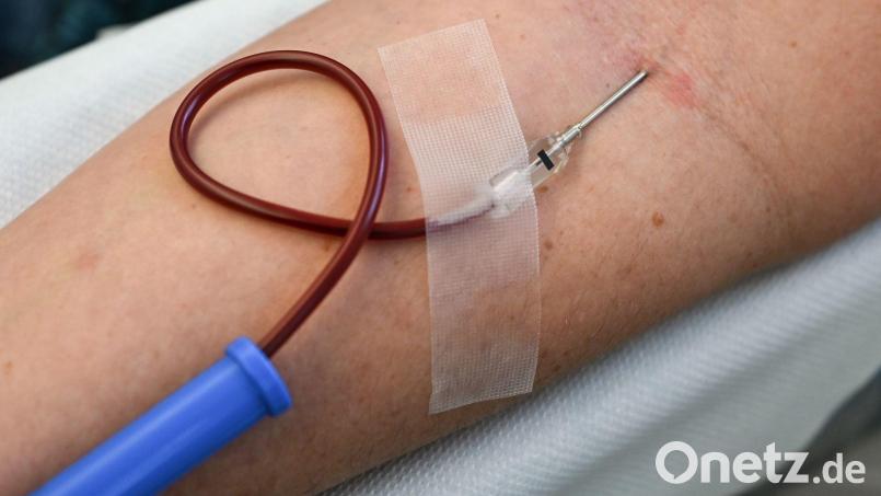 Nur gesunde Menschen sollten Blut spenden. Symbolbild: Jens Kalaene/dpa