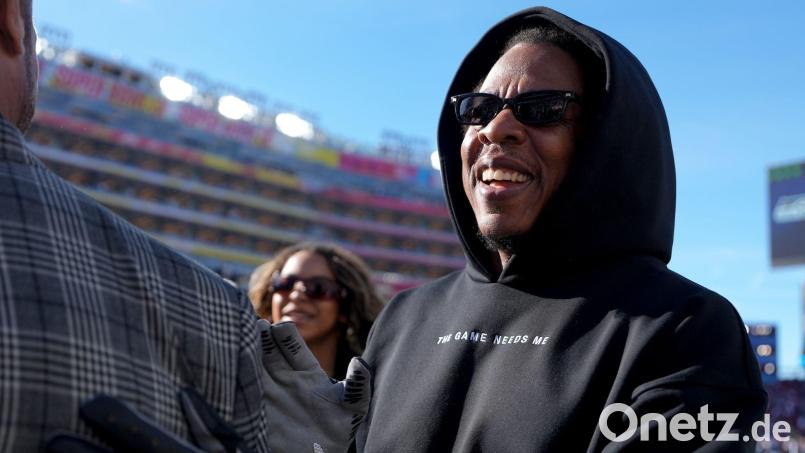 Große Bühne für Rapper Jay-Z bei der Halbzeit-Show des Super Bowl 2027. Archivbild: Brynn Anderson/AP/dpa