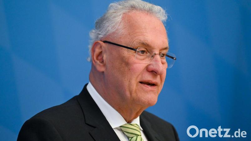Der Innenminister rechnet im Moment nicht mit gewalttätigen Ausschreitungen. (Archivbild) Bild: Sven Hoppe/dpa
