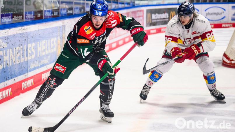 D.J. Busdeker hat sich am Oberkörper verletzt. (Archivbild) Bild: Tom Weller/dpa