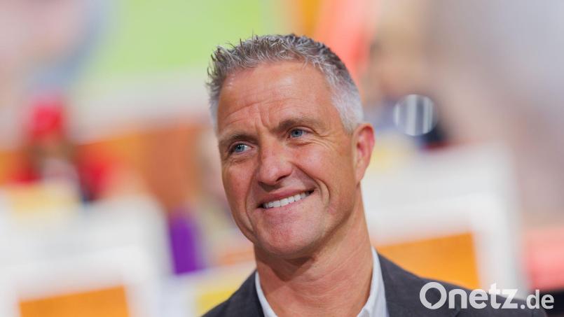 Ein geplatzter Reifen sorgte für eine Notbremsung eines Lufthansa-Flugzeugs - an Bord: Ralf Schumacher. (Archivbild) Bild: Rolf Vennenbernd/dpa